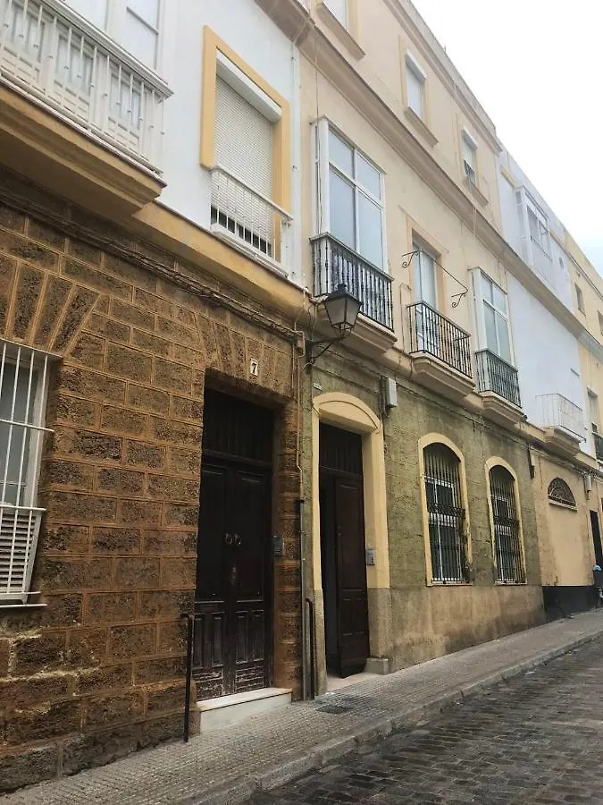 Spacious Apartment In The Heart Of Cadiz 130 M² City View 0*,